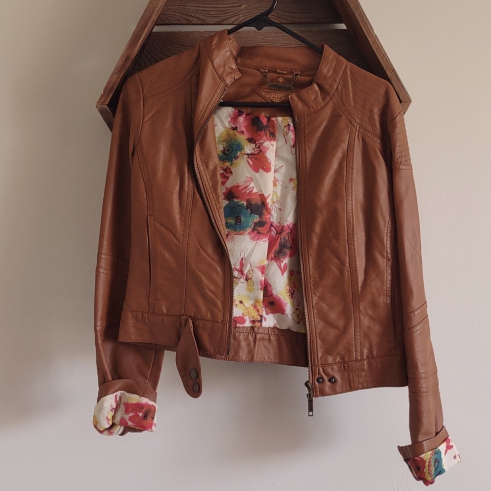 JouJou camel bomber jacket (S)